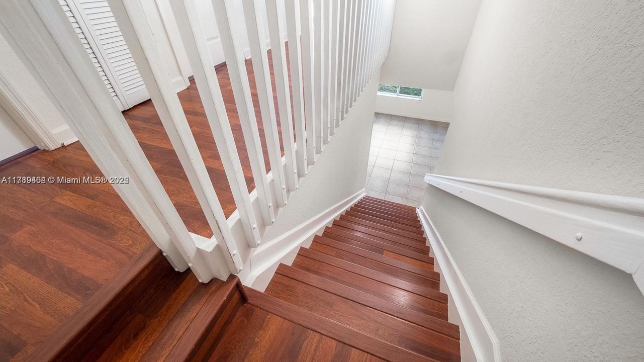 最近租的: $3,650 (4 贝兹, 3 浴室, 2104 平方英尺)