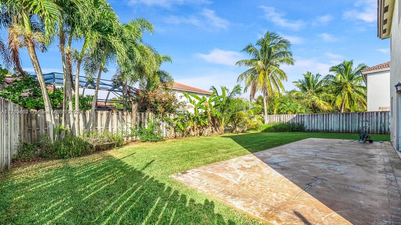 最近租的: $3,650 (4 贝兹, 3 浴室, 2104 平方英尺)