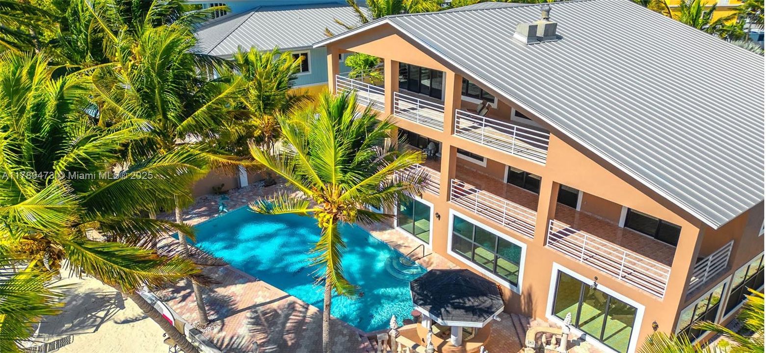 Vendido Recientemente: $5,245,000 (7 camas, 6 baños, 7941 Pies cuadrados)