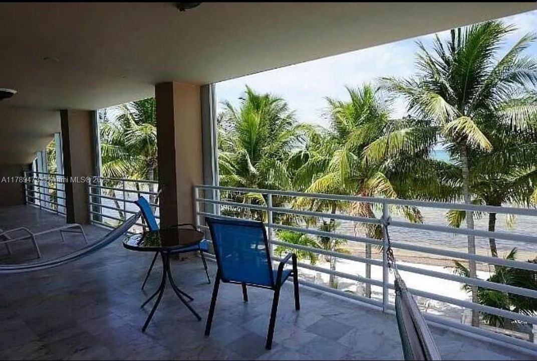 Vendido Recientemente: $5,245,000 (7 camas, 6 baños, 7941 Pies cuadrados)