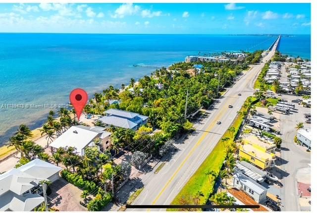 Vendido Recientemente: $5,245,000 (7 camas, 6 baños, 7941 Pies cuadrados)