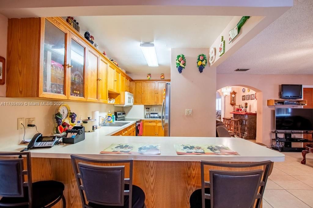 最近售出: $995,000 (0 贝兹, 0 浴室, 4347 平方英尺)