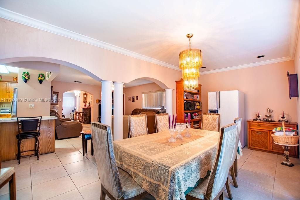 最近售出: $995,000 (0 贝兹, 0 浴室, 4347 平方英尺)