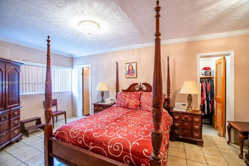 最近售出: $995,000 (0 贝兹, 0 浴室, 4347 平方英尺)