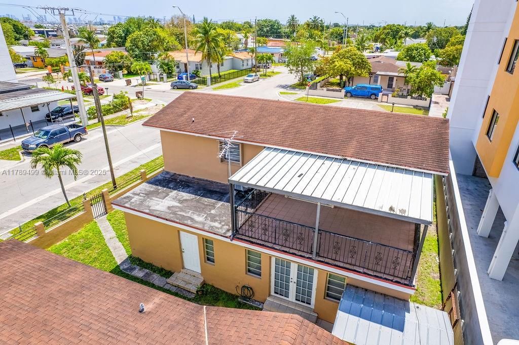 最近售出: $995,000 (0 贝兹, 0 浴室, 4347 平方英尺)