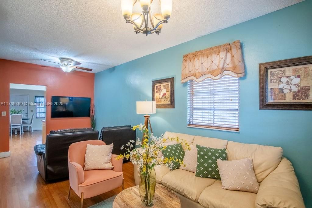 最近售出: $995,000 (0 贝兹, 0 浴室, 4347 平方英尺)