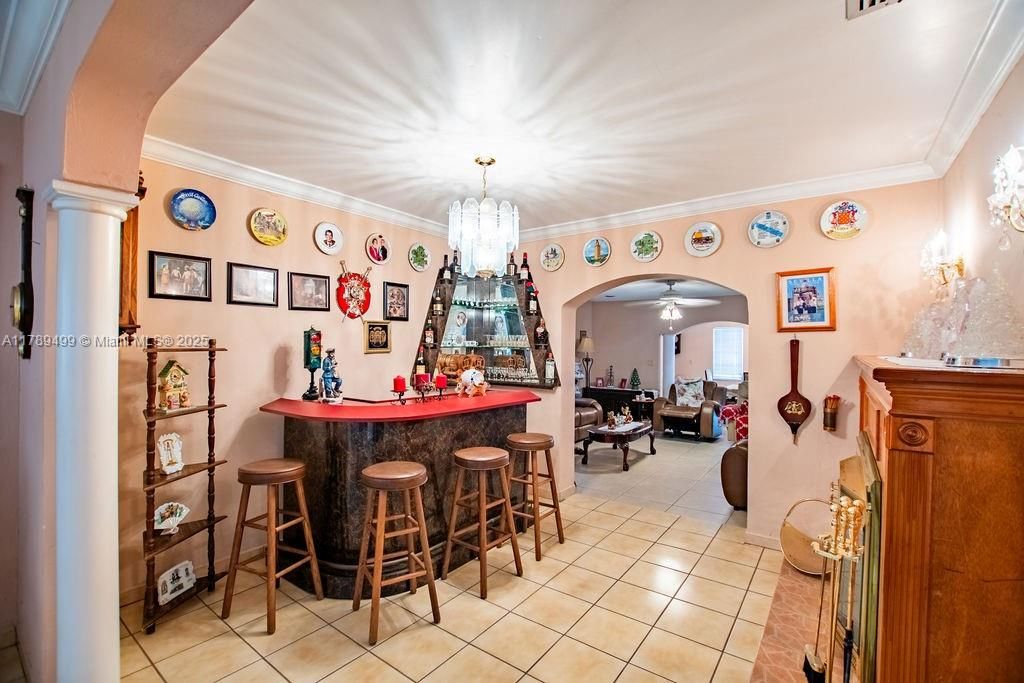 最近售出: $995,000 (0 贝兹, 0 浴室, 4347 平方英尺)