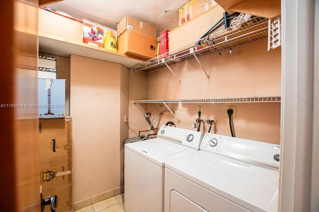 最近售出: $995,000 (0 贝兹, 0 浴室, 4347 平方英尺)