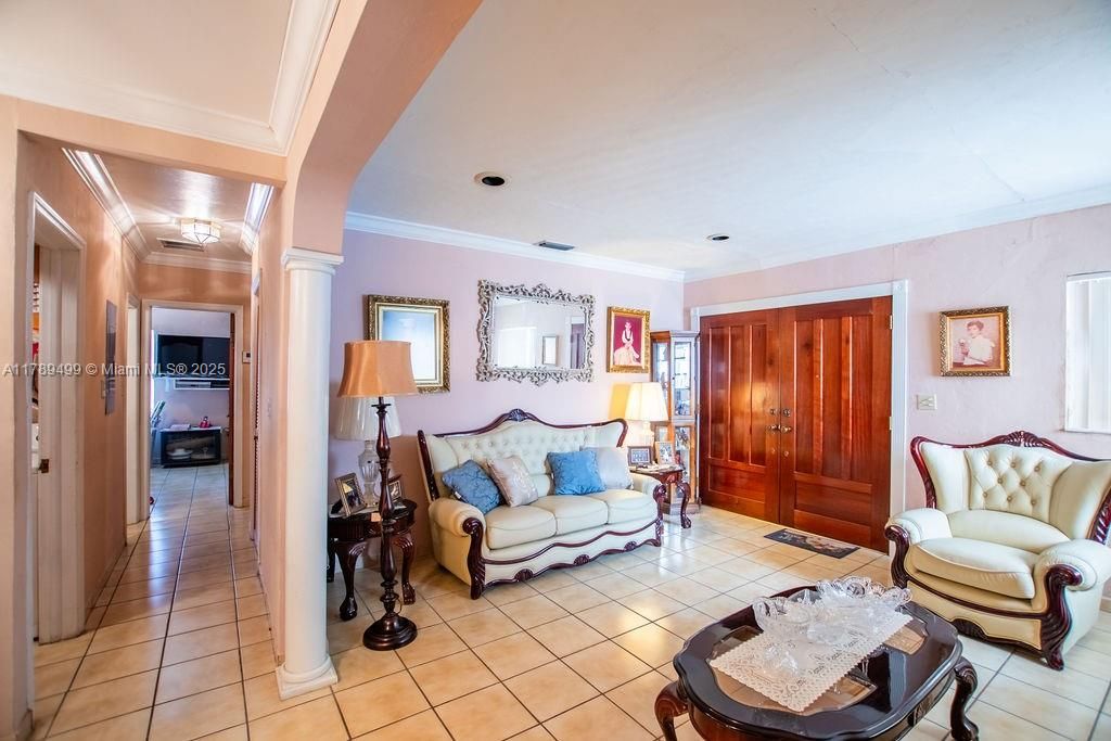 最近售出: $995,000 (0 贝兹, 0 浴室, 4347 平方英尺)