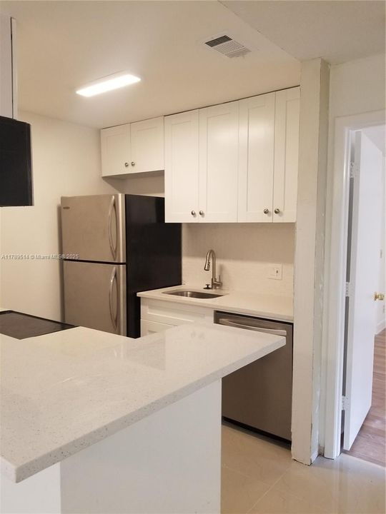 Recientemente alquilado: $1,845 (2 camas, 2 baños, 0 Pies cuadrados)