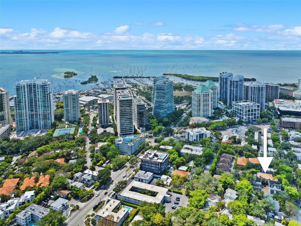 Vendido Recientemente: $1,790,000 (3 camas, 2 baños, 2160 Pies cuadrados)