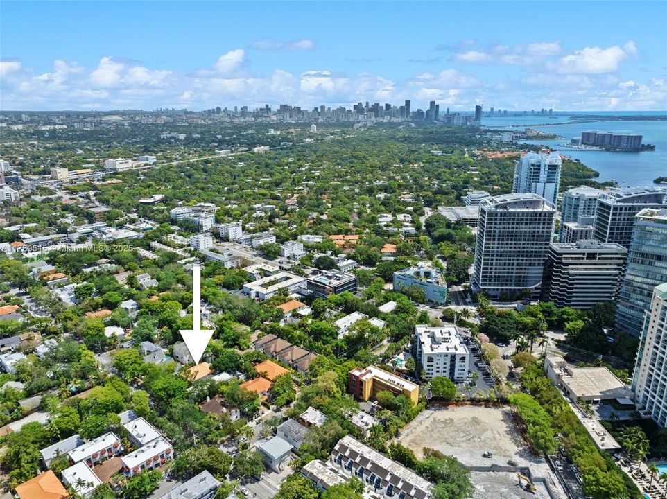 Vendido Recientemente: $1,790,000 (3 camas, 2 baños, 2160 Pies cuadrados)