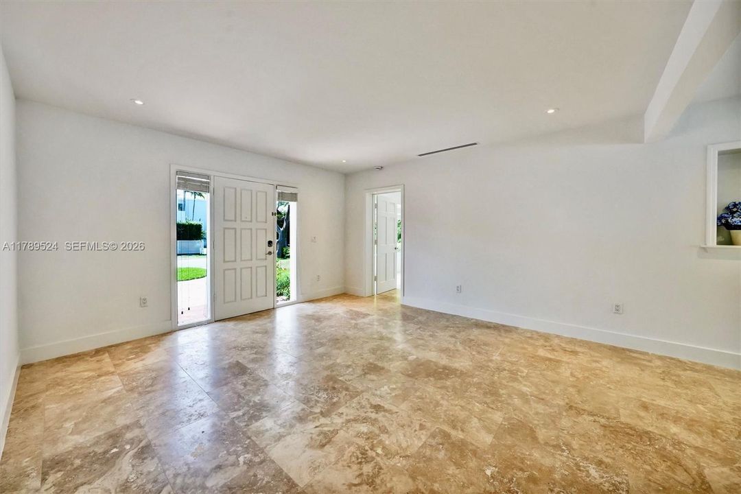 For Sale: $3,650,000 (4 beds, 3 baths, 2177 Square Feet)