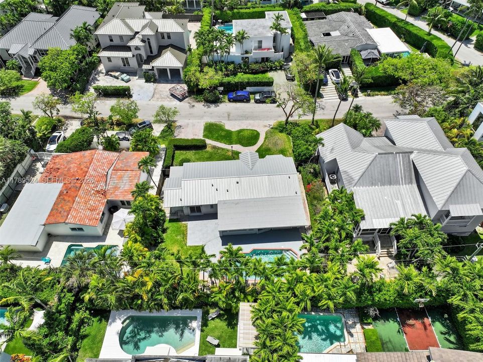 For Sale: $3,650,000 (4 beds, 3 baths, 2177 Square Feet)