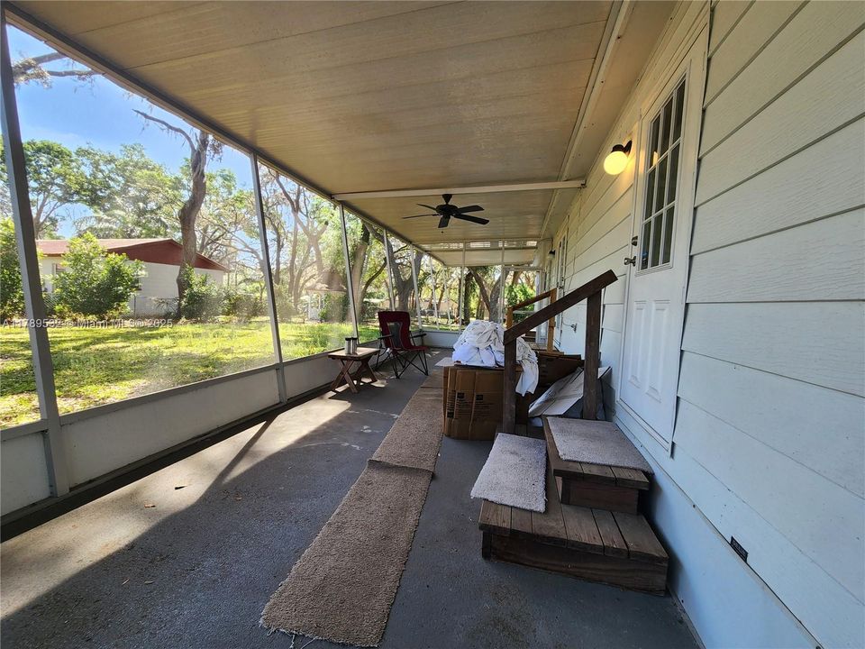 Recently Sold: $145,000 (2 beds, 2 baths, 1296 Square Feet)