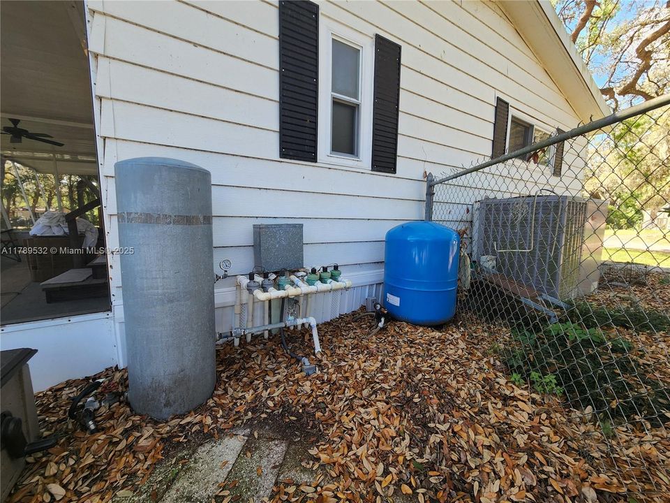 Recently Sold: $145,000 (2 beds, 2 baths, 1296 Square Feet)