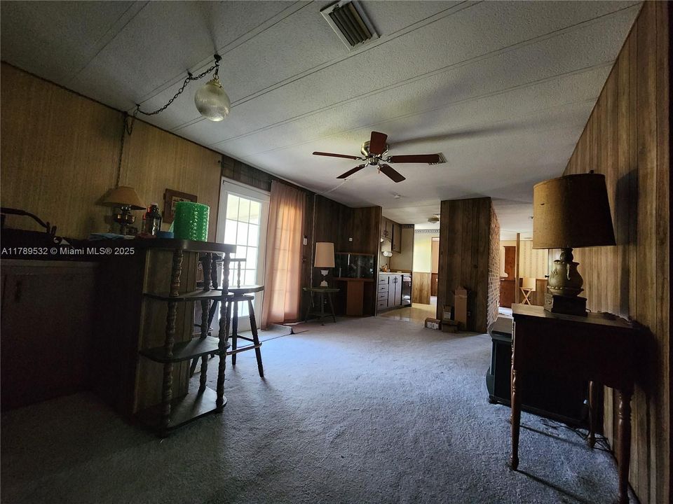 Recently Sold: $145,000 (2 beds, 2 baths, 1296 Square Feet)