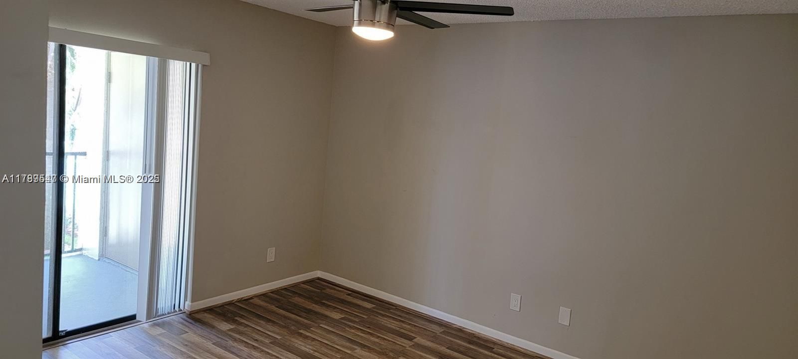 Recently Rented: $1,750 (1 beds, 1 baths, 841 Square Feet)