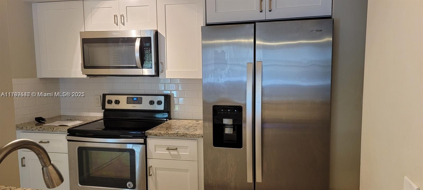 Recently Rented: $1,750 (1 beds, 1 baths, 841 Square Feet)