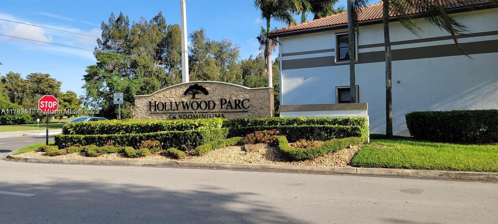 Recently Rented: $1,750 (1 beds, 1 baths, 841 Square Feet)