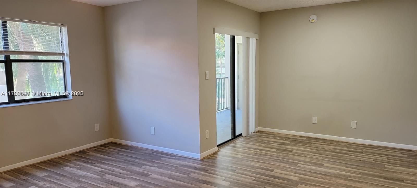 Recently Rented: $1,750 (1 beds, 1 baths, 841 Square Feet)