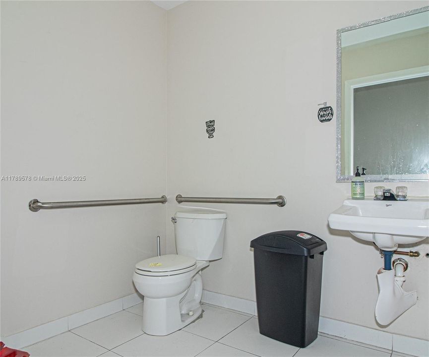 出租: $750 (0 贝兹, 0 浴室, 0 平方英尺)