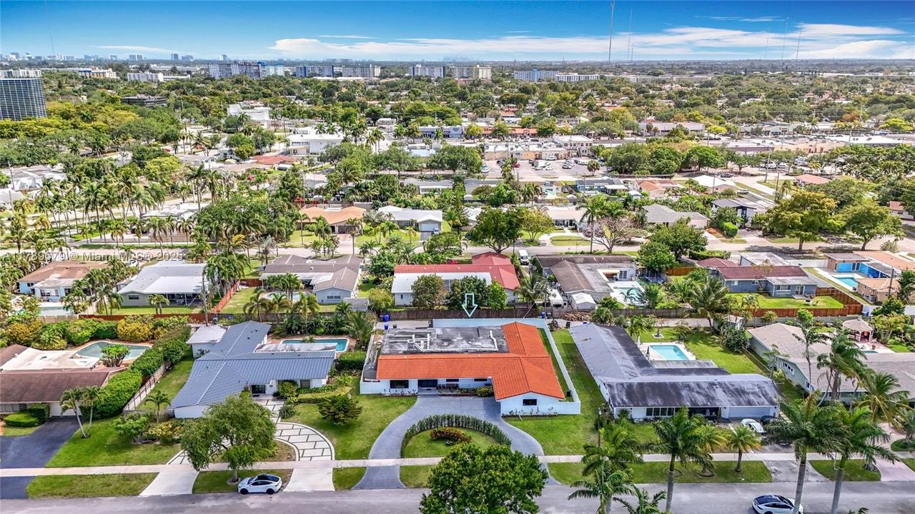 Недавно арендовано: $7,700 (5 спален, 4 ванн, 3857 Квадратных фут)