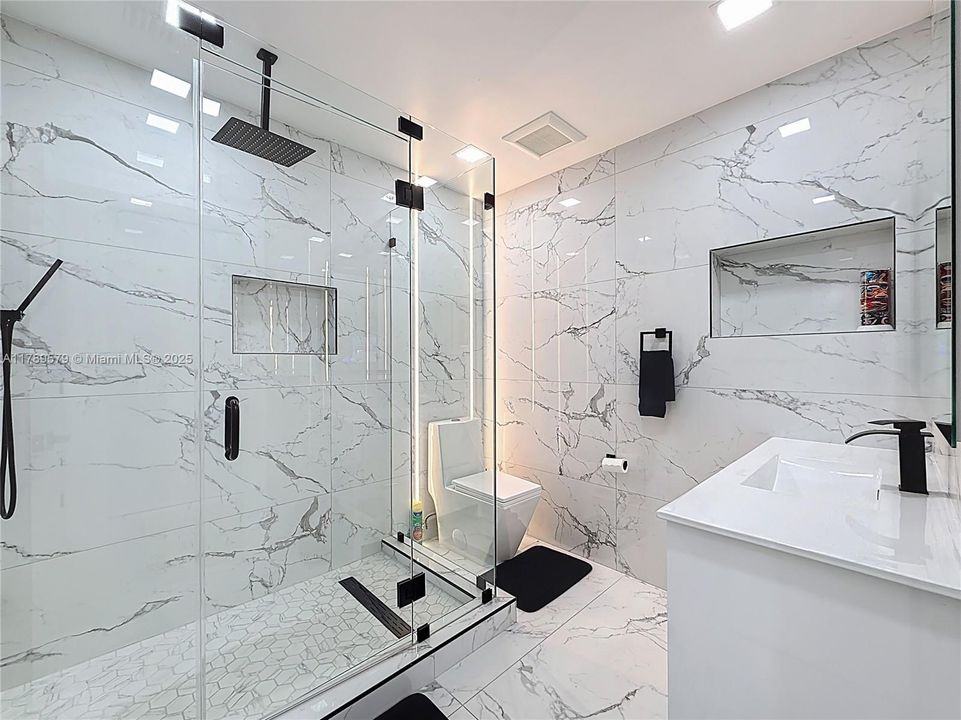 Недавно арендовано: $7,700 (5 спален, 4 ванн, 3857 Квадратных фут)