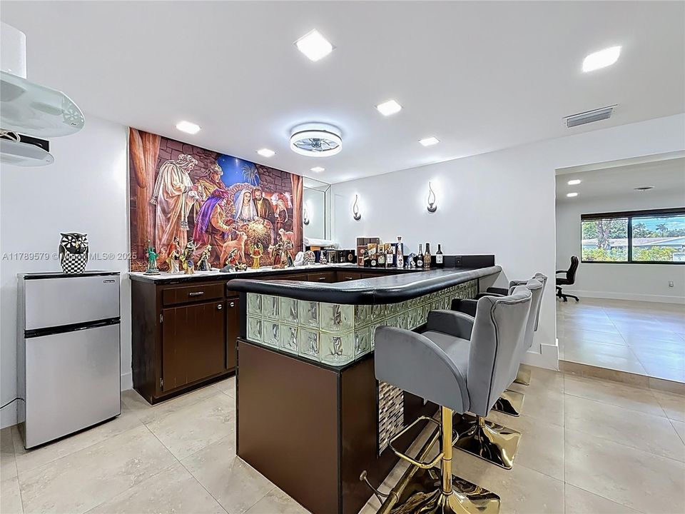 Недавно арендовано: $7,700 (5 спален, 4 ванн, 3857 Квадратных фут)