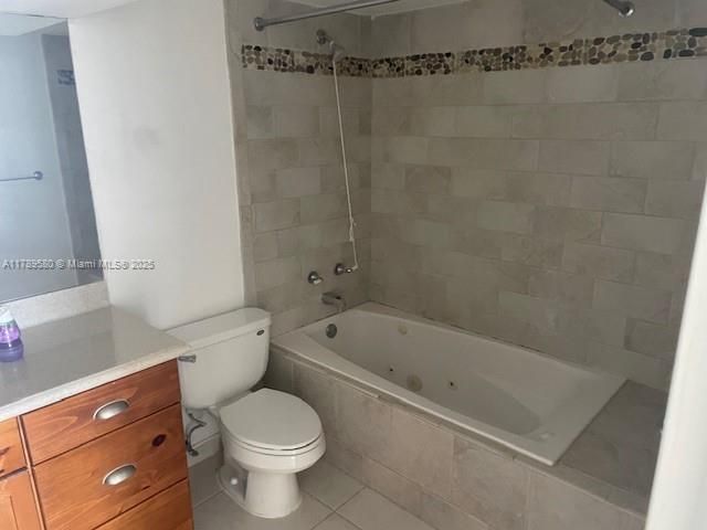 For Sale: $259,900 (1 beds, 1 baths, 840 Square Feet)