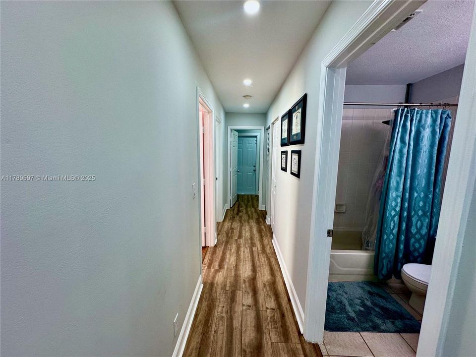 Recently Sold: $574,933 (3 beds, 2 baths, 1665 Square Feet)