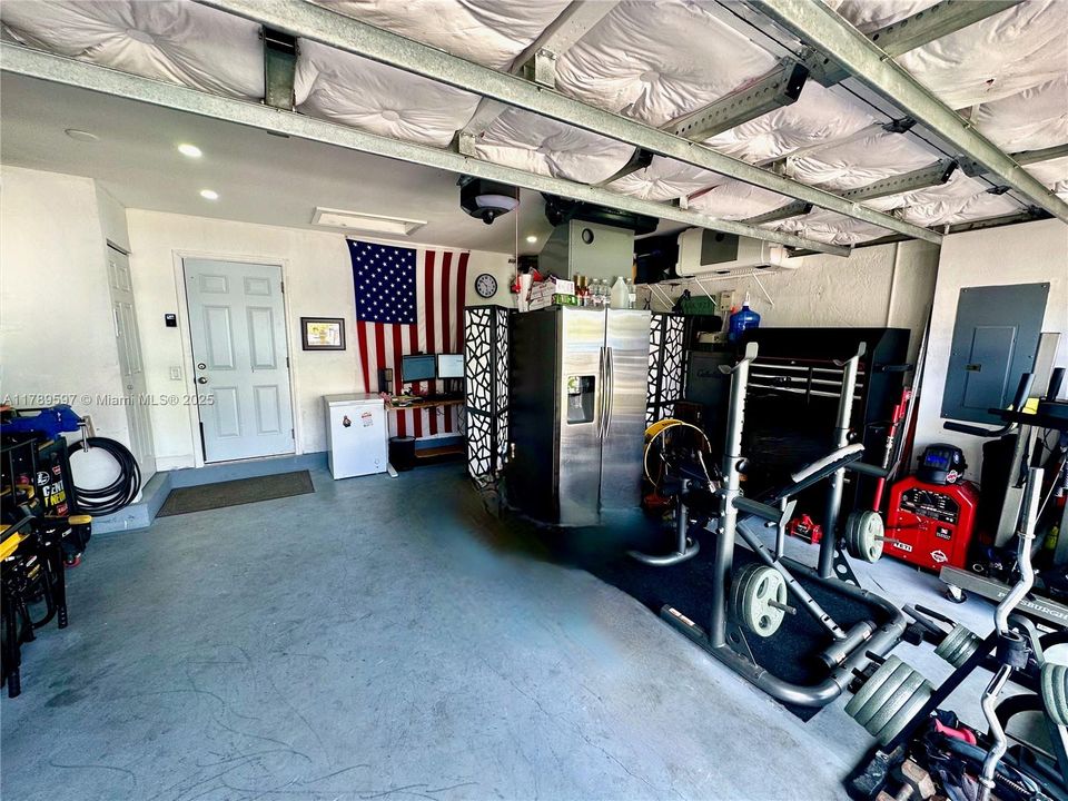 Recently Sold: $574,933 (3 beds, 2 baths, 1665 Square Feet)