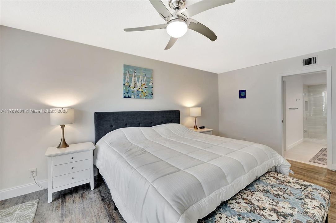 待售: $625,000 (2 贝兹, 2 浴室, 1326 平方英尺)