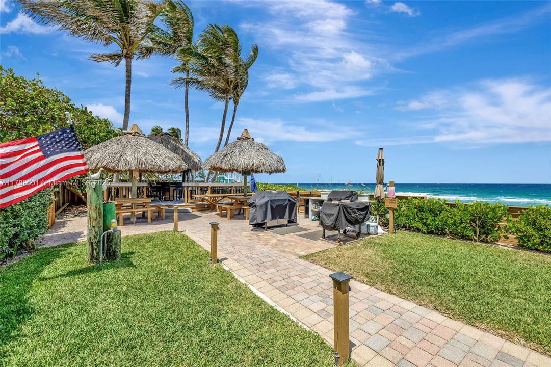 待售: $625,000 (2 贝兹, 2 浴室, 1326 平方英尺)