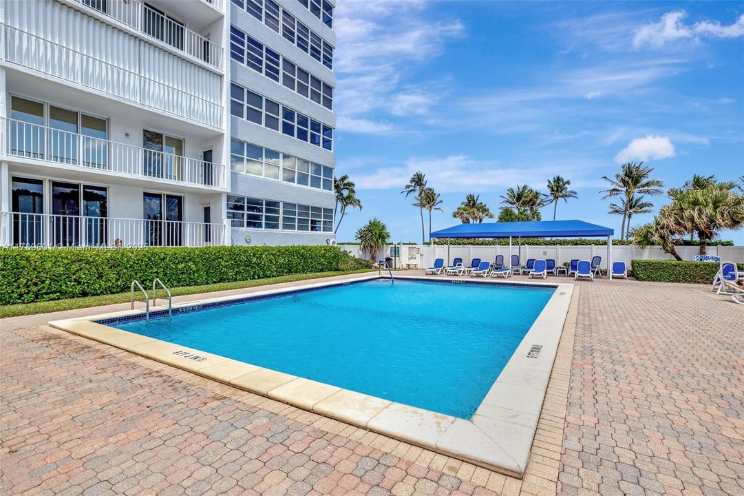 待售: $625,000 (2 贝兹, 2 浴室, 1326 平方英尺)