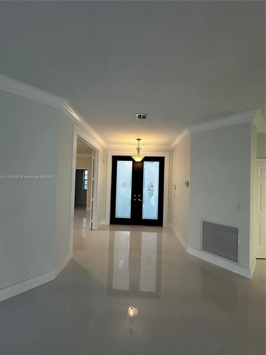 Под контрактом: $4,500 (6 спален, 3 ванн, 3662 Квадратных фут)