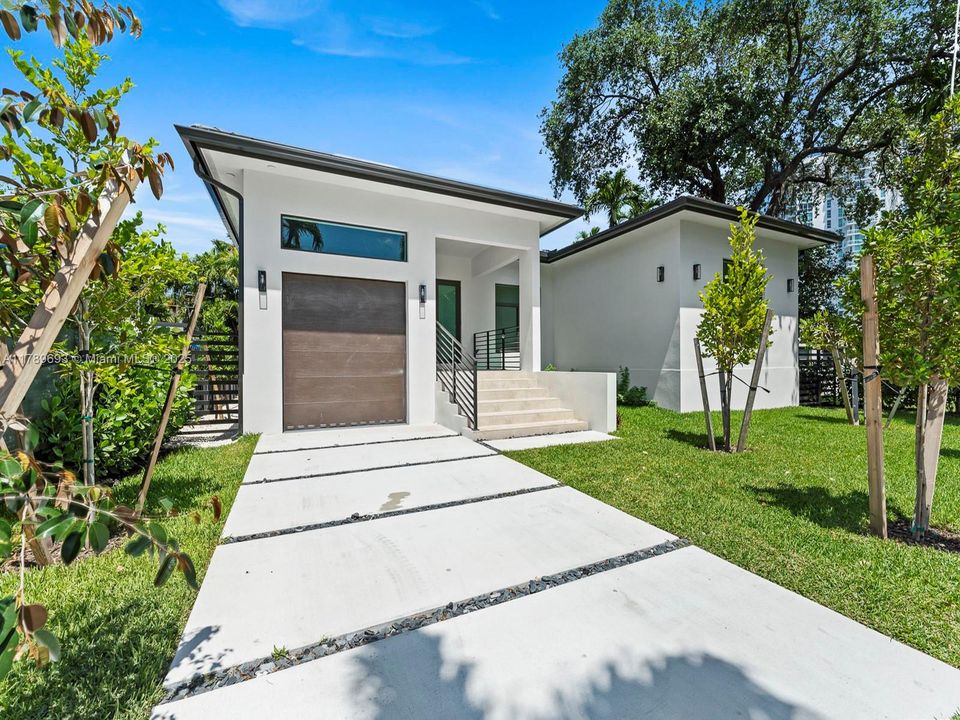 Recientemente alquilado: $8,500 (3 camas, 3 baños, 0 Pies cuadrados)