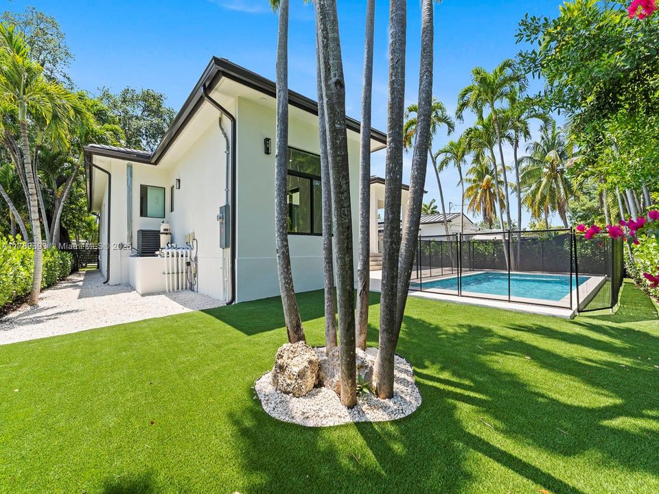 Recientemente alquilado: $8,500 (3 camas, 3 baños, 0 Pies cuadrados)