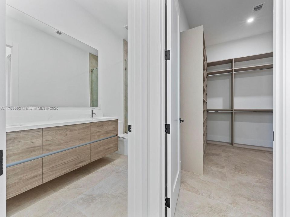 Recientemente alquilado: $8,500 (3 camas, 3 baños, 0 Pies cuadrados)