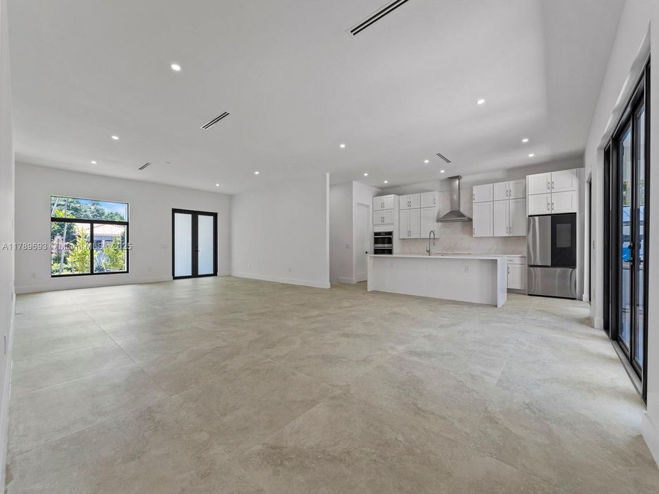 Recientemente alquilado: $8,500 (3 camas, 3 baños, 0 Pies cuadrados)