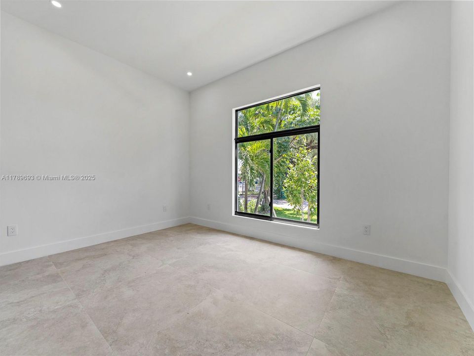 Recientemente alquilado: $8,500 (3 camas, 3 baños, 0 Pies cuadrados)