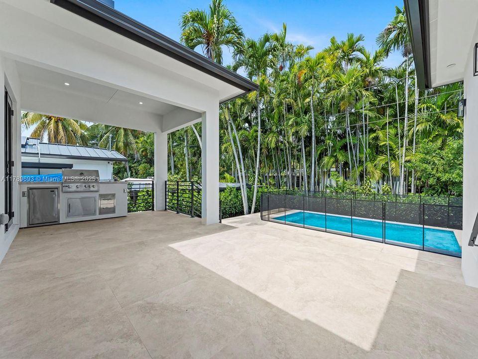 Recientemente alquilado: $8,500 (3 camas, 3 baños, 0 Pies cuadrados)