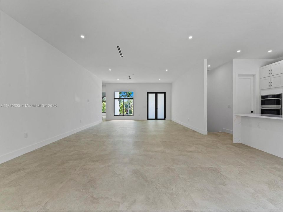 Recientemente alquilado: $8,500 (3 camas, 3 baños, 0 Pies cuadrados)