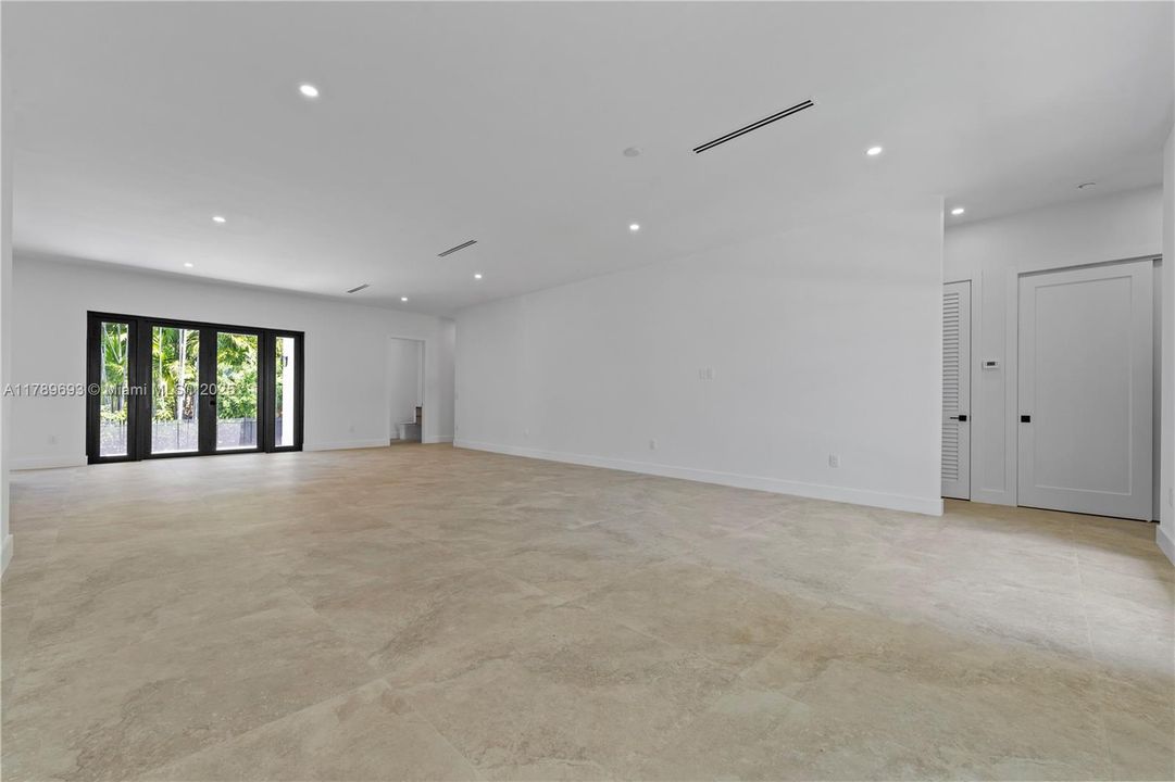 Recientemente alquilado: $8,500 (3 camas, 3 baños, 0 Pies cuadrados)