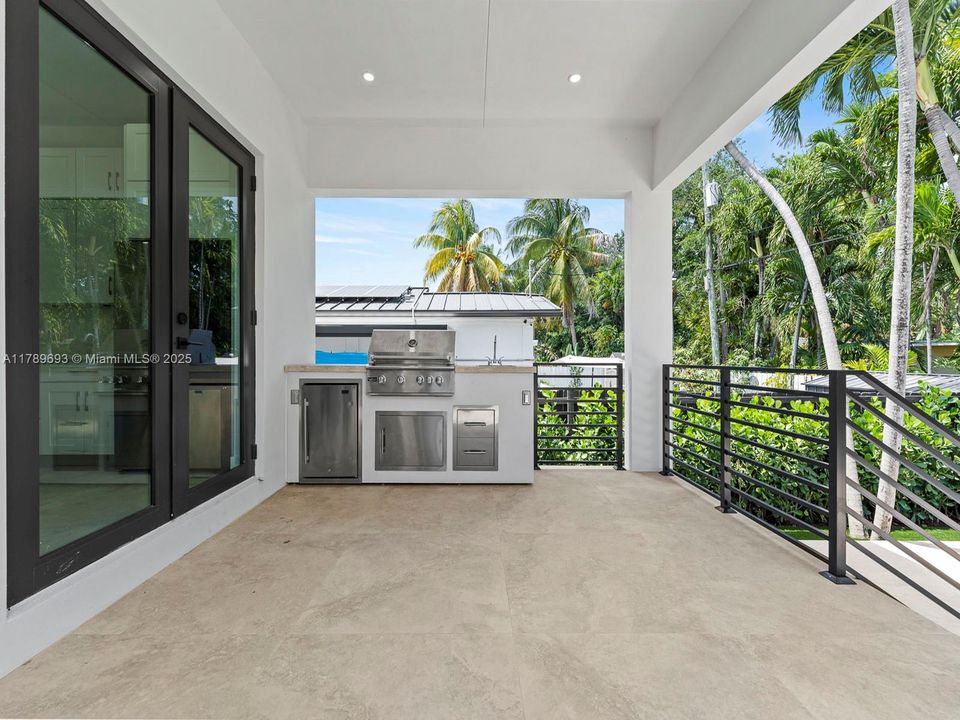 Recientemente alquilado: $8,500 (3 camas, 3 baños, 0 Pies cuadrados)