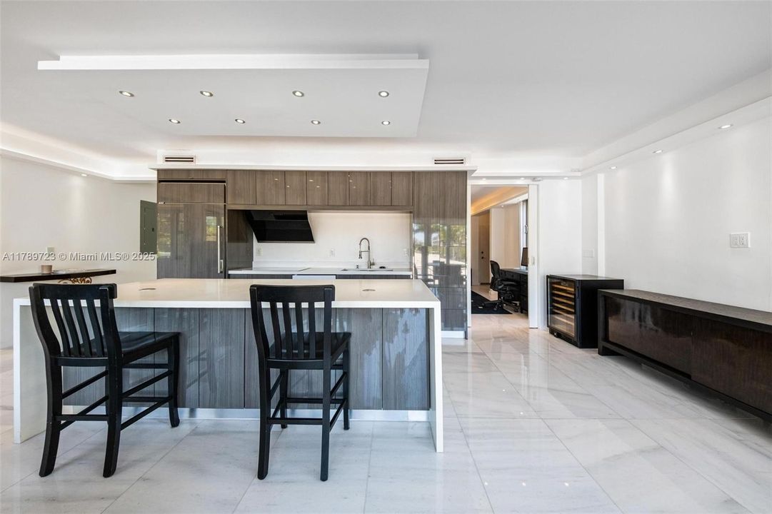 На продажу: $850,000 (2 спален, 3 ванн, 1283 Квадратных фут)