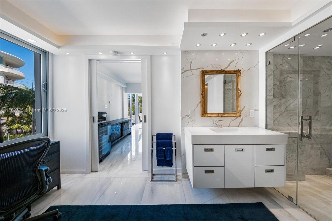 На продажу: $850,000 (2 спален, 3 ванн, 1283 Квадратных фут)