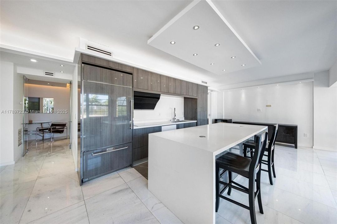 На продажу: $850,000 (2 спален, 3 ванн, 1283 Квадратных фут)