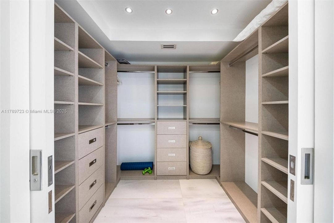 На продажу: $850,000 (2 спален, 3 ванн, 1283 Квадратных фут)