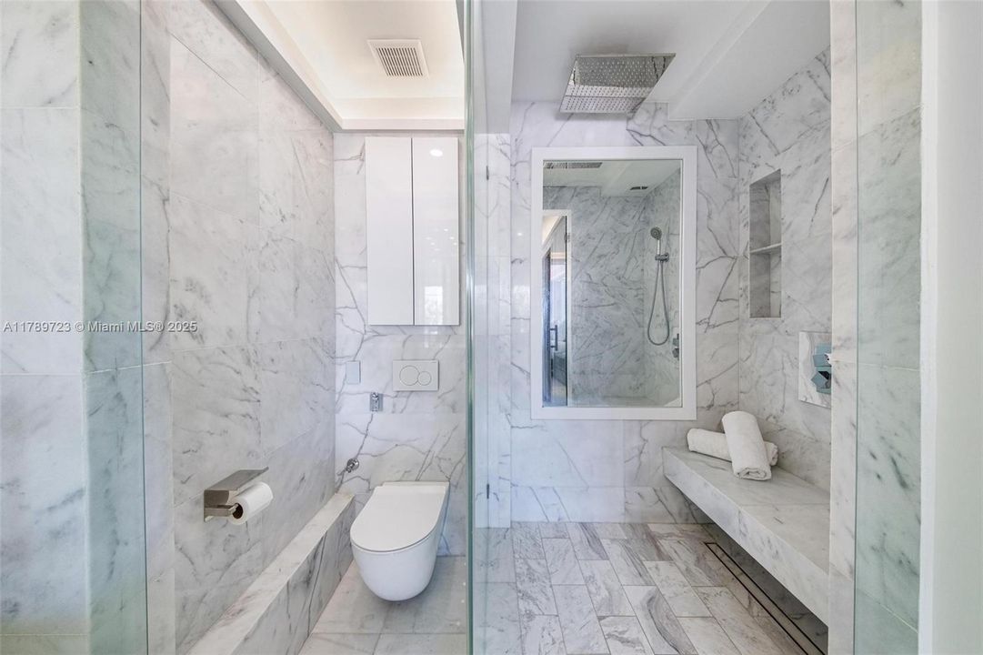 На продажу: $850,000 (2 спален, 3 ванн, 1283 Квадратных фут)